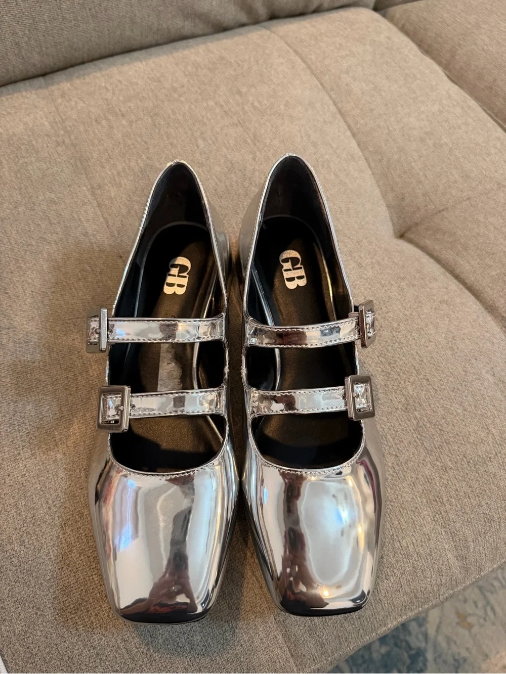 Gianni Bini shiny silver